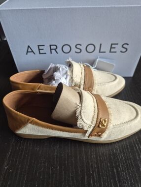 AEROSOLES Cream and Tan Canvas Slip-On Loafers